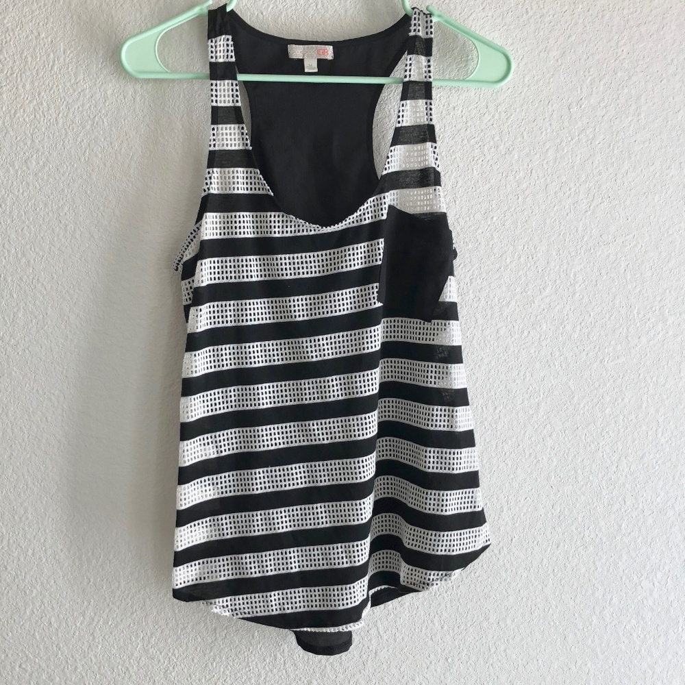 Flowy Tank, Black and White